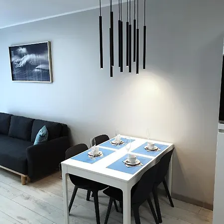 Private Apartment, Aircondition, Hd Tv Pl & De, Wifi, Garage, Fully Equipped, Near Kołobrzeg