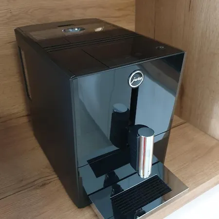 아파트 Private Apartment, Aircondition, Hd Tv Pl & De, Wifi, Garage, Fully Equipped, Near