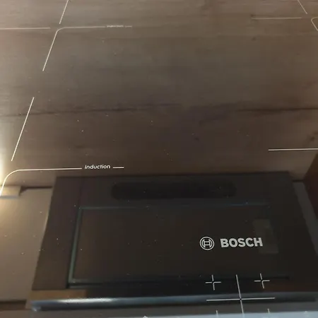 Private Apartment, Aircondition, Hd Tv Pl & De, Wifi, Garage, Fully Equipped, Near Apartman *