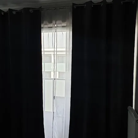 Private Apartment, Aircondition, Hd Tv Pl & De, Wifi, Garage, Fully Equipped, Near Kolobřeh